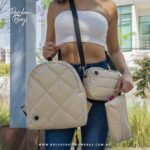 Combo de 3 piezas: Mochila Clásica + Crossbody + Cosmetiquera - Lona Beige